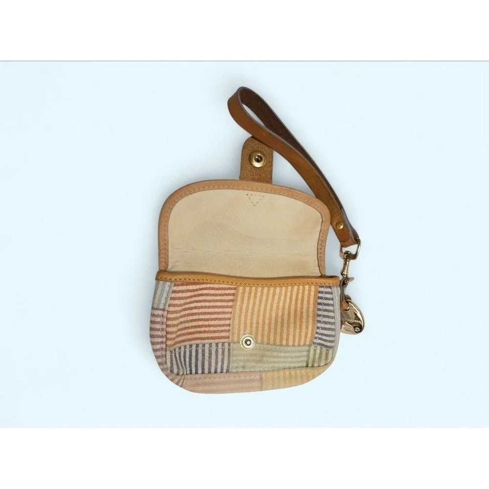 Dooney & Bourke Plaid Coated Canvas Leather Snap Blue‎ Duck Seersucker Wristlet
